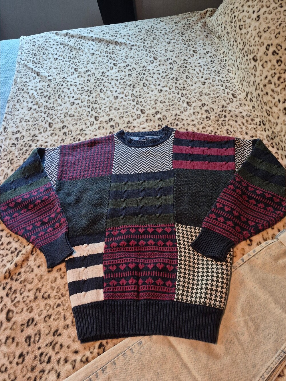Vintage Colorblock Knit Sweater - Picture 3 of 6